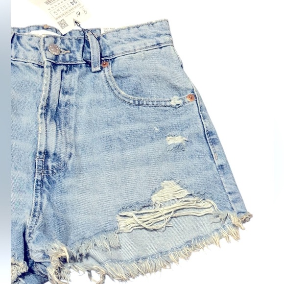 Zara Womens Blue Jean Denim High Rise Curved Shorts Size 2 Distressed Frayed Hem - Picture 3 of 9